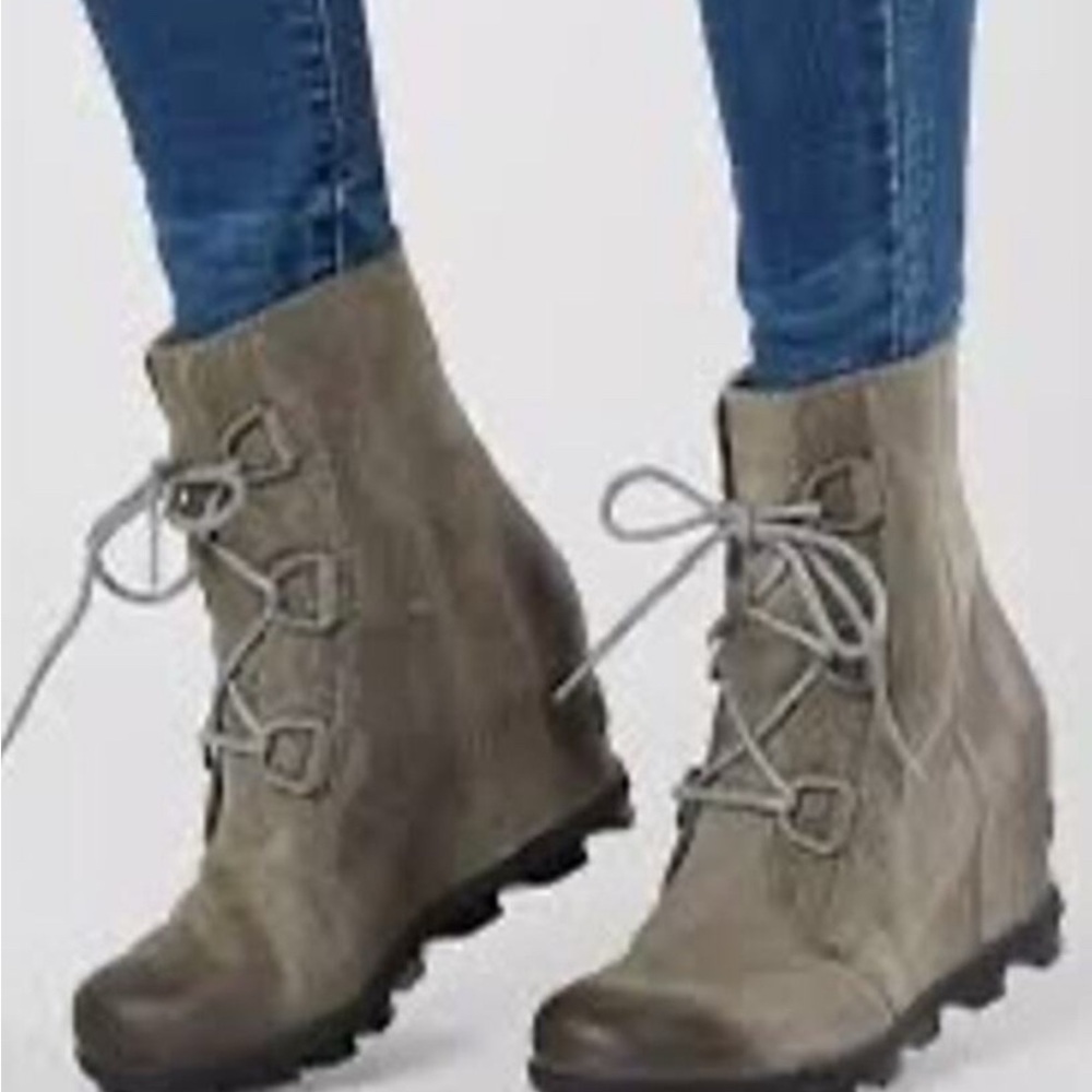 SOREL WOMEN'S JOAN OF ARCTIC WEDGE II WATERPROOF BOOTS LEATHER LACE UP